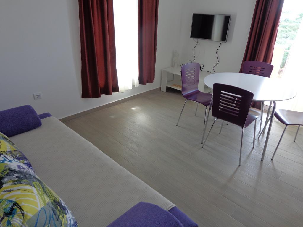 Villa Palas Apartments Rogoznica  Zimmer foto